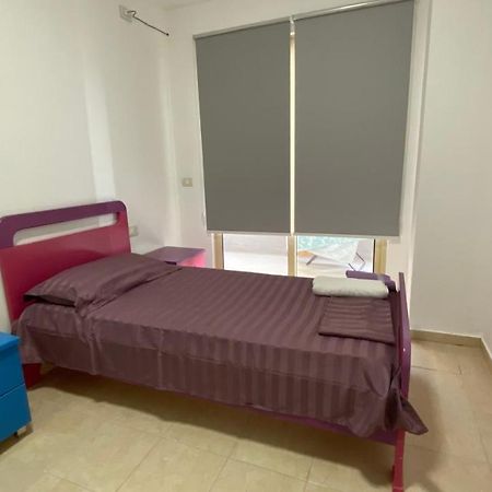 Anna'S Apartament Lushnje Bagian luar foto