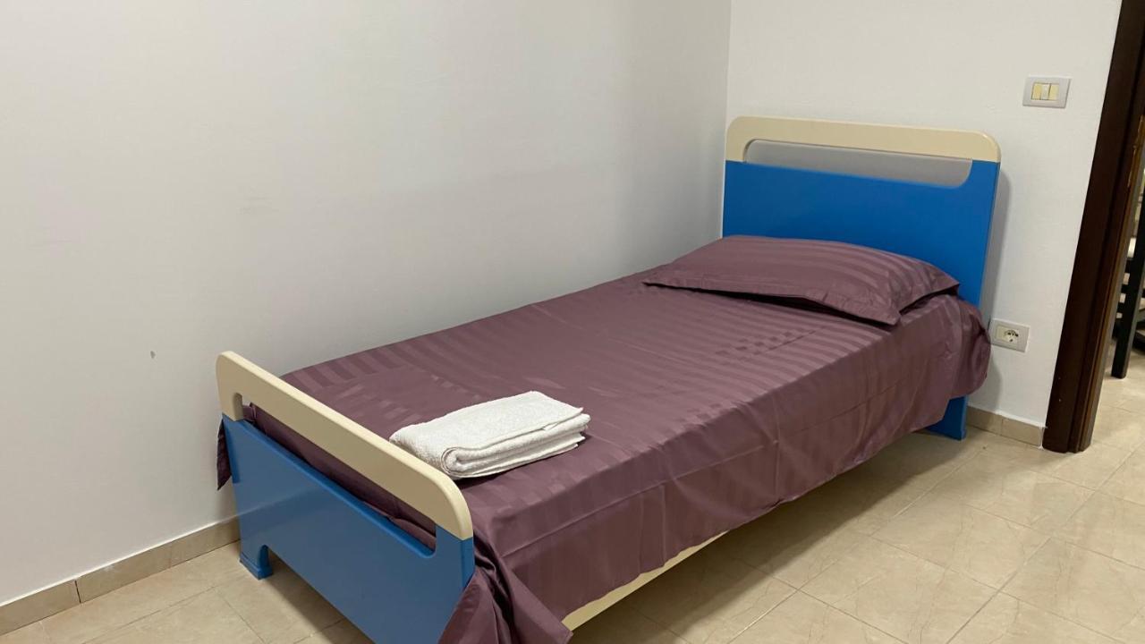 Anna'S Apartament Lushnje Bagian luar foto